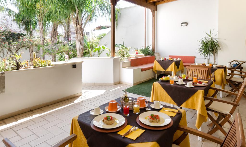 B&B L'Antica Rimessa Λέτσε Εξωτερικό φωτογραφία